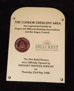 HILLCREST 800 mm x 500 mm three coloured brass
